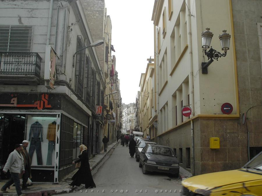 30 rue pelissier rue arzew ecole j renard a.JPG